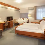 Park Berlin Otel 3*